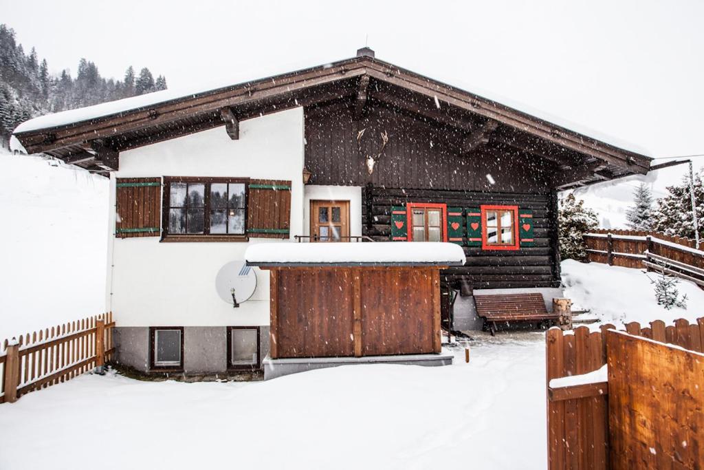 Chalet Appartement Alpenherz Зальбах-Хинтерглемм Номер фото